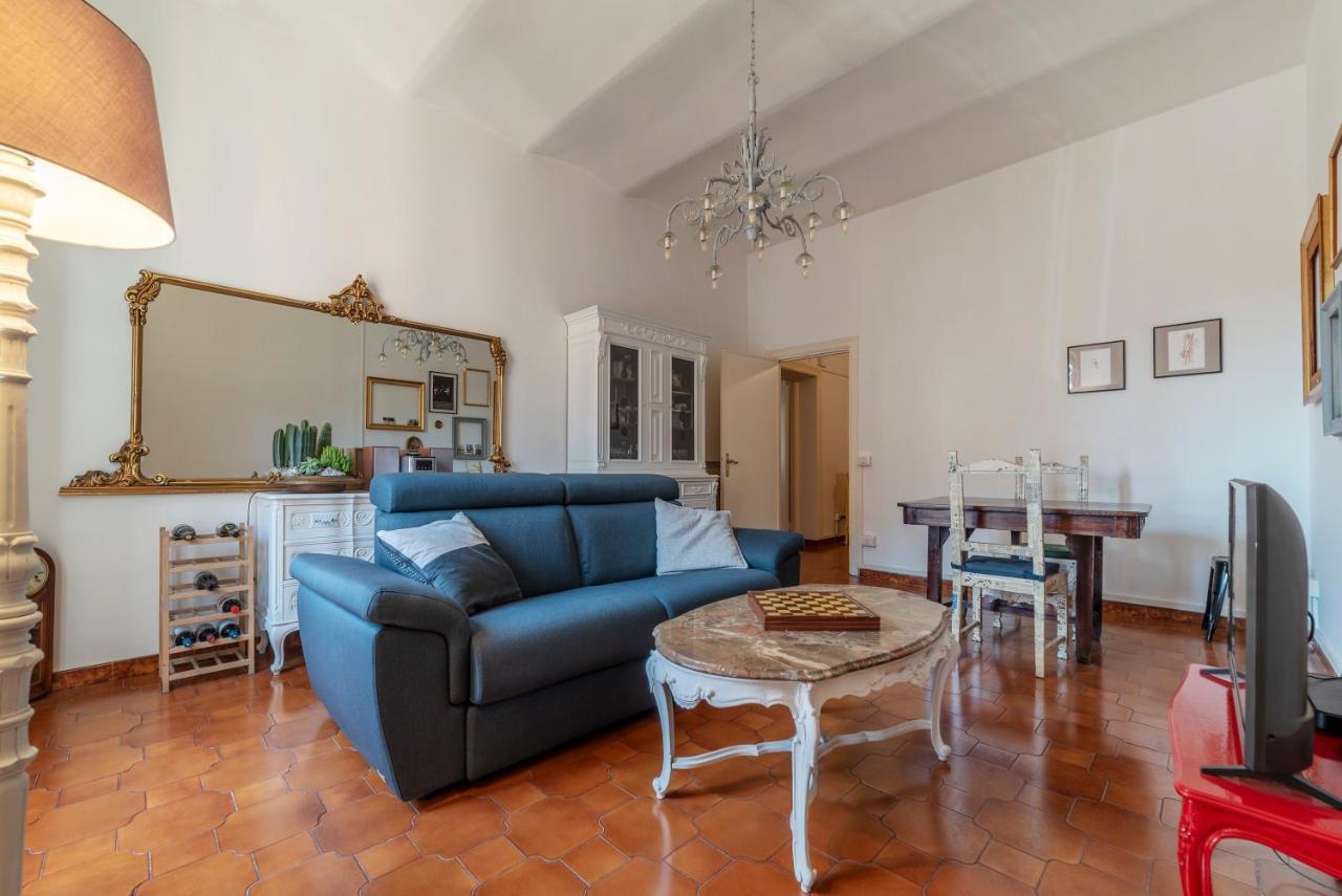 Lägenhet Santa Maria Maggiore Roomy And Bright Flat *