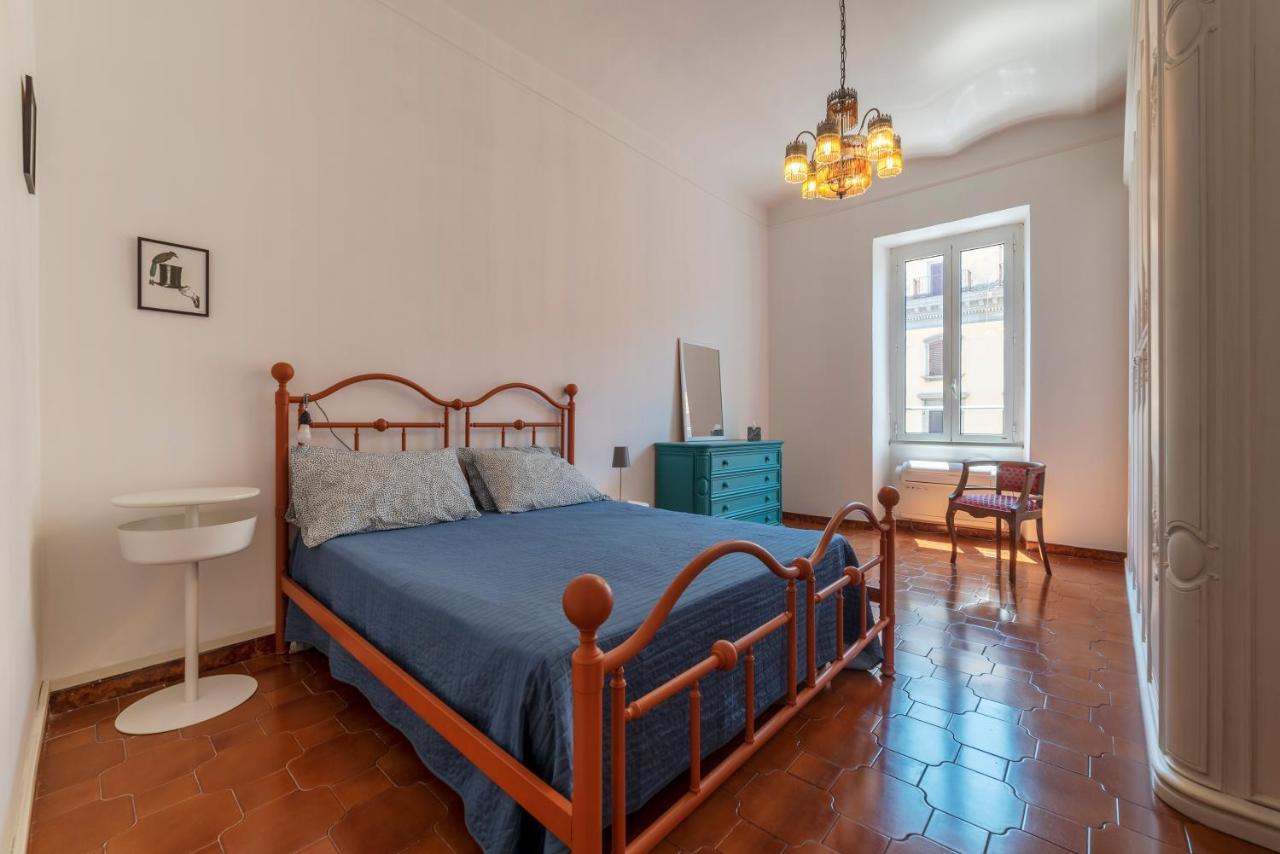 Lägenhet Santa Maria Maggiore Roomy And Bright Flat *