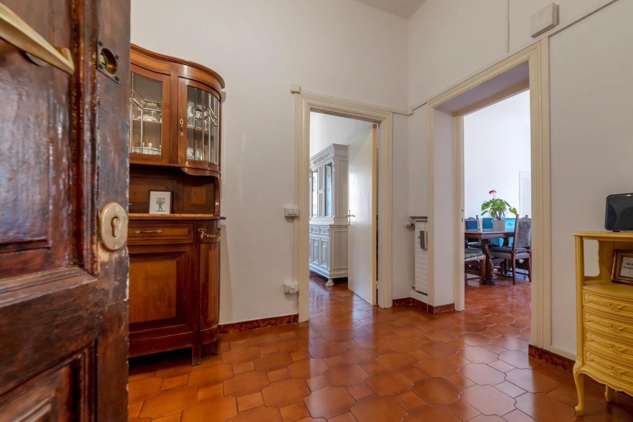 Lägenhet Santa Maria Maggiore Roomy And Bright Flat *